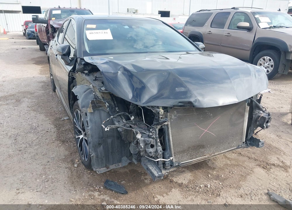 2018 TOYOTA CAMRY SE VIN: 4T1B11HK5JU153335