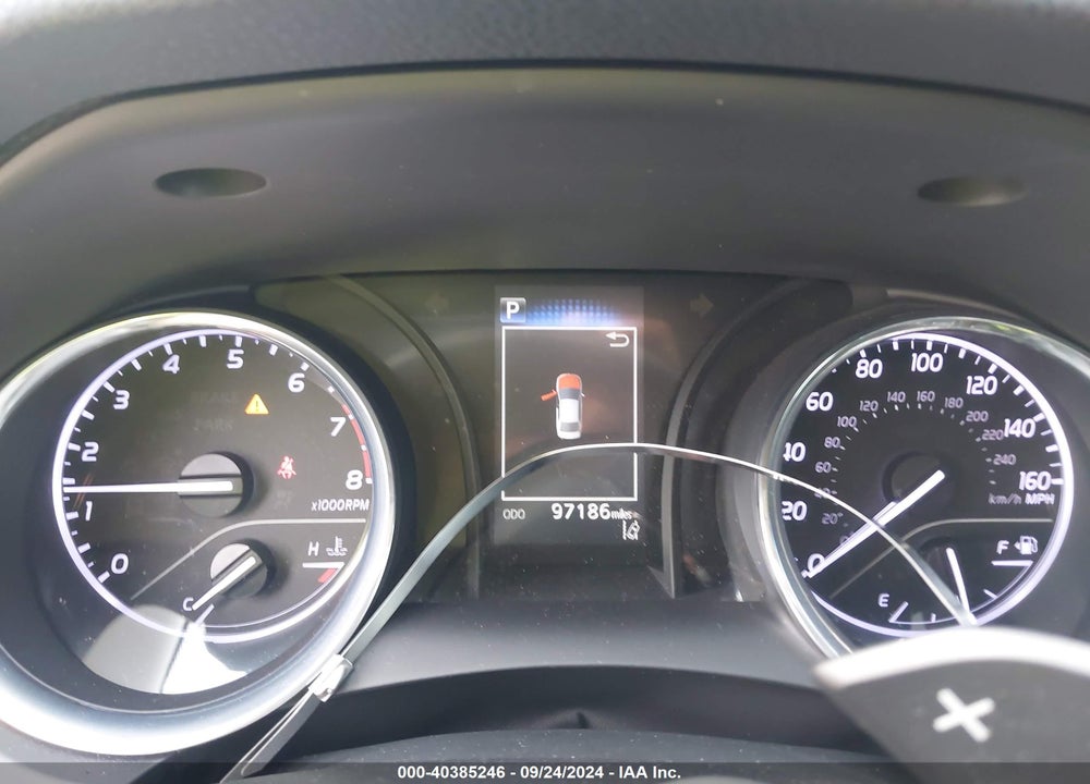 2018 TOYOTA CAMRY SE VIN: 4T1B11HK5JU153335