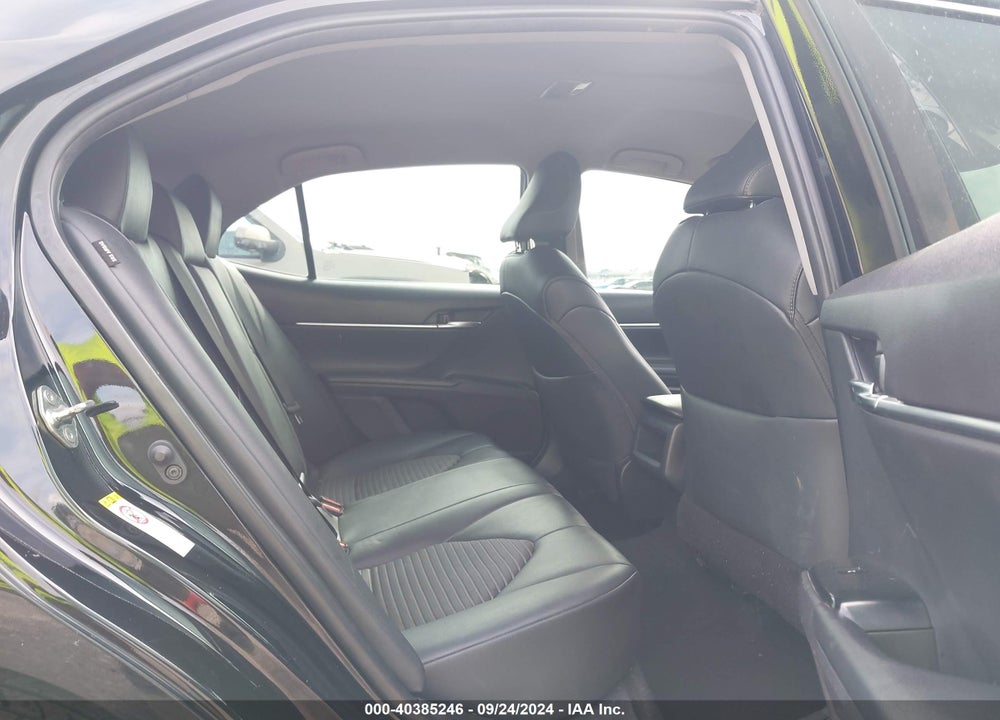 2018 TOYOTA CAMRY SE VIN: 4T1B11HK5JU153335