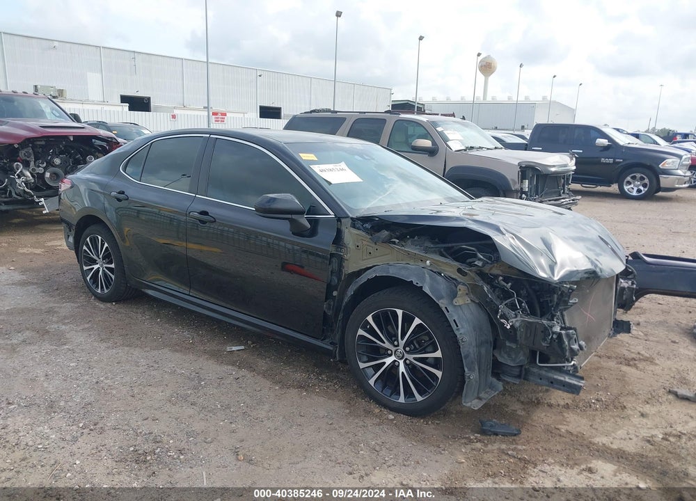 2018 TOYOTA CAMRY SE VIN: 4T1B11HK5JU153335