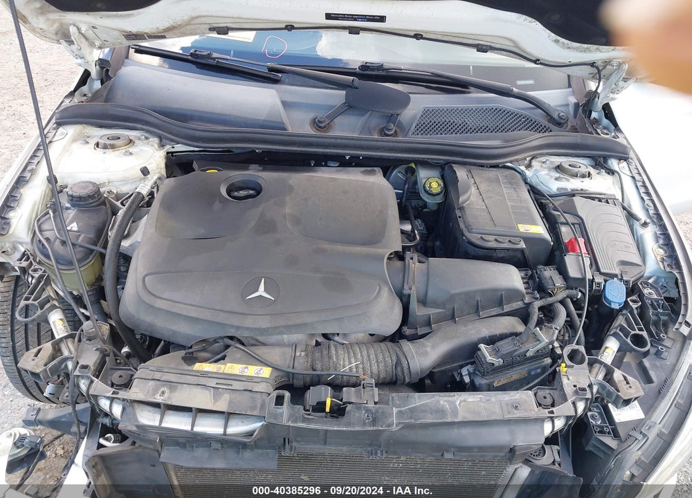 2014 MERCEDES-BENZ CLA 250 VIN: WDDSJ4EB1EN130196