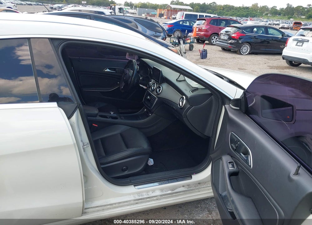 2014 MERCEDES-BENZ CLA 250 VIN: WDDSJ4EB1EN130196