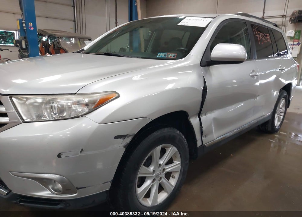 2013 TOYOTA HIGHLANDER SE V6 VIN: 5TDBK3EH6DS185712