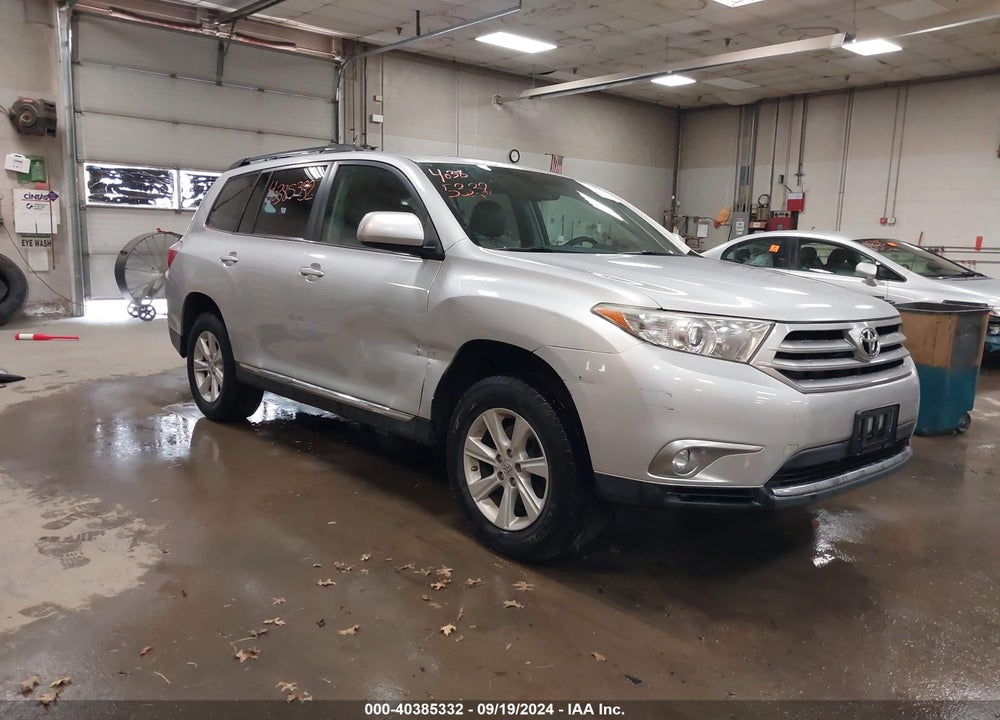 2013 TOYOTA HIGHLANDER SE V6 VIN: 5TDBK3EH6DS185712