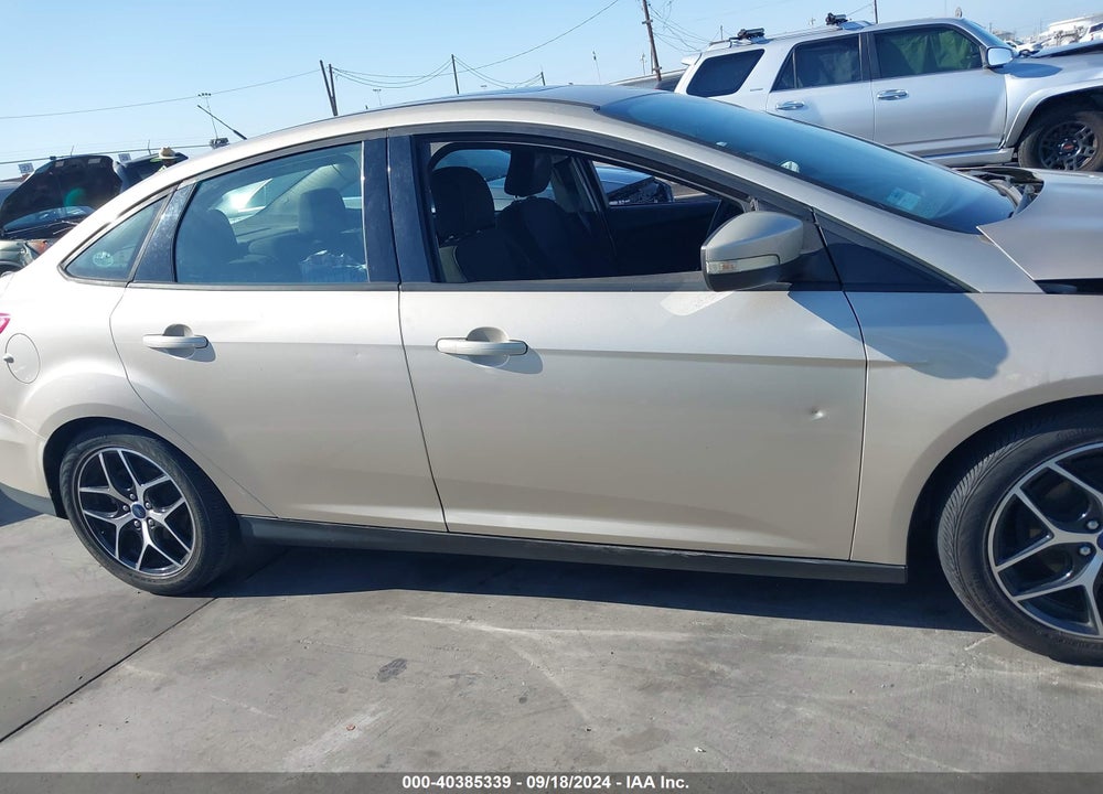 2017 FORD FOCUS SEL VIN: 1FADP3H20HL258183