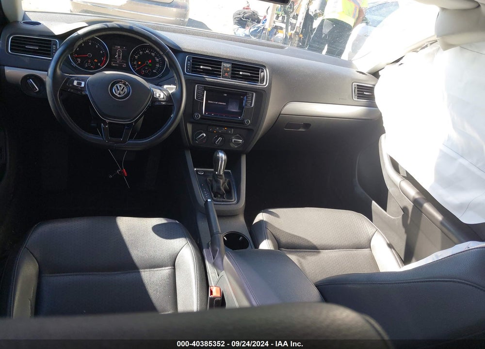2017 VOLKSWAGEN JETTA 1.4T SE VIN: 3VWDB7AJXHM293584
