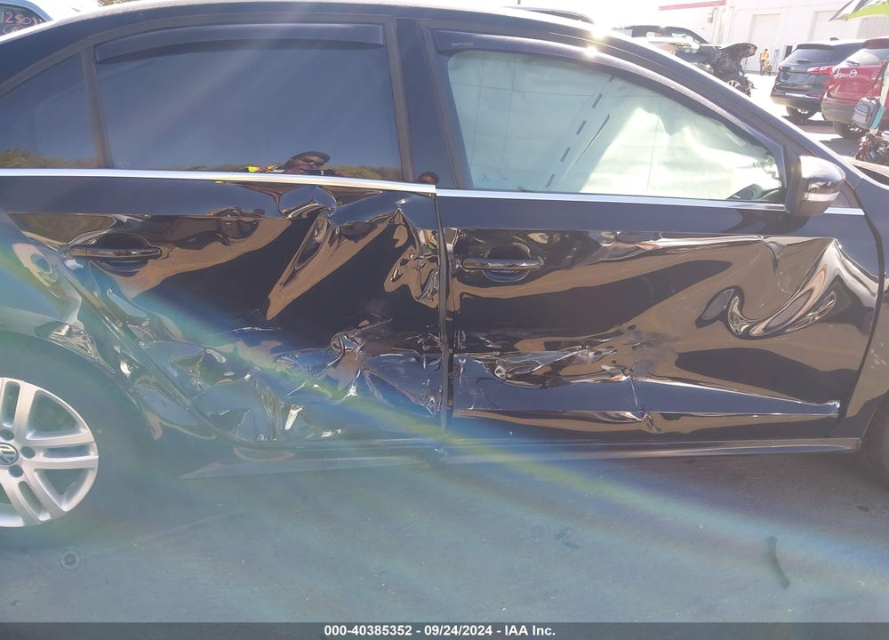 2017 VOLKSWAGEN JETTA 1.4T SE VIN: 3VWDB7AJXHM293584