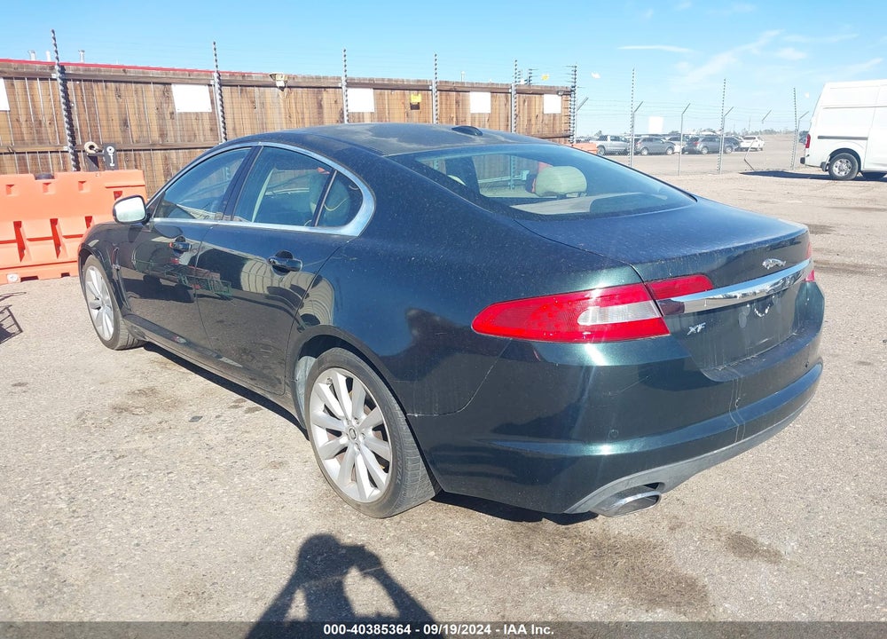 2010 JAGUAR XF PREMIUM VIN: SAJWA0GB9ALR73264