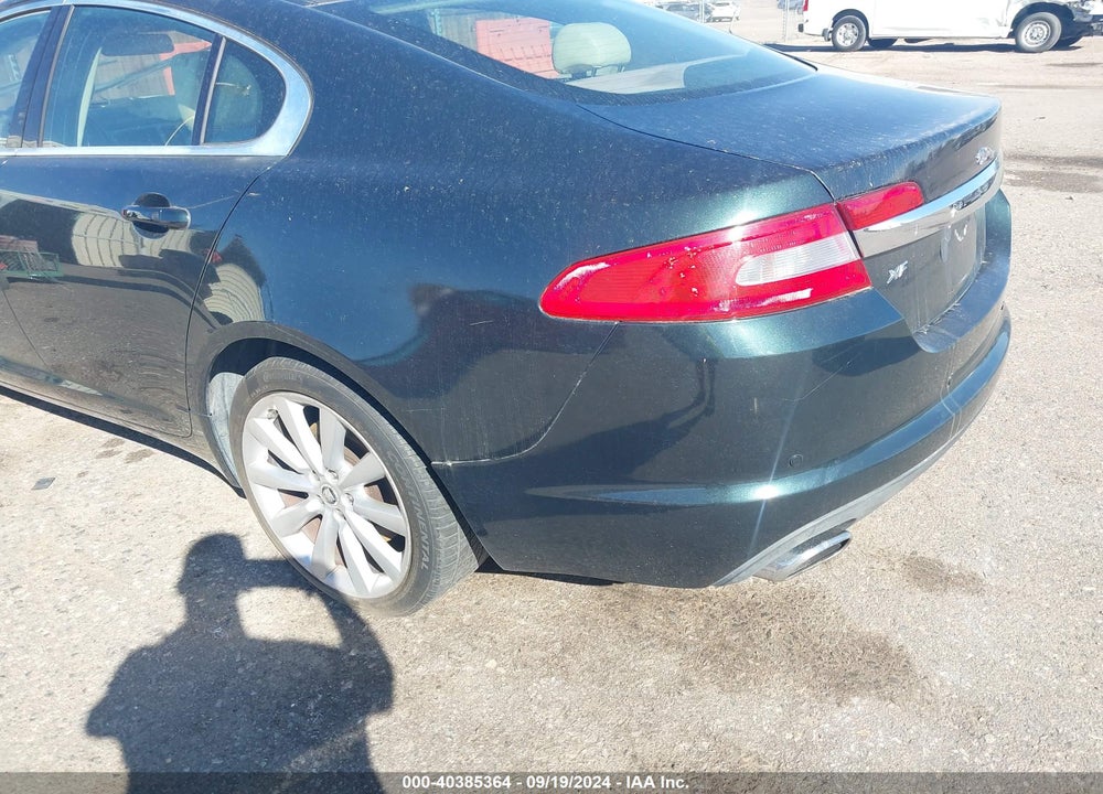 2010 JAGUAR XF PREMIUM VIN: SAJWA0GB9ALR73264