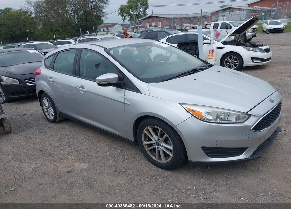 2017 FORD FOCUS SE VIN: 1FADP3K28HL224890