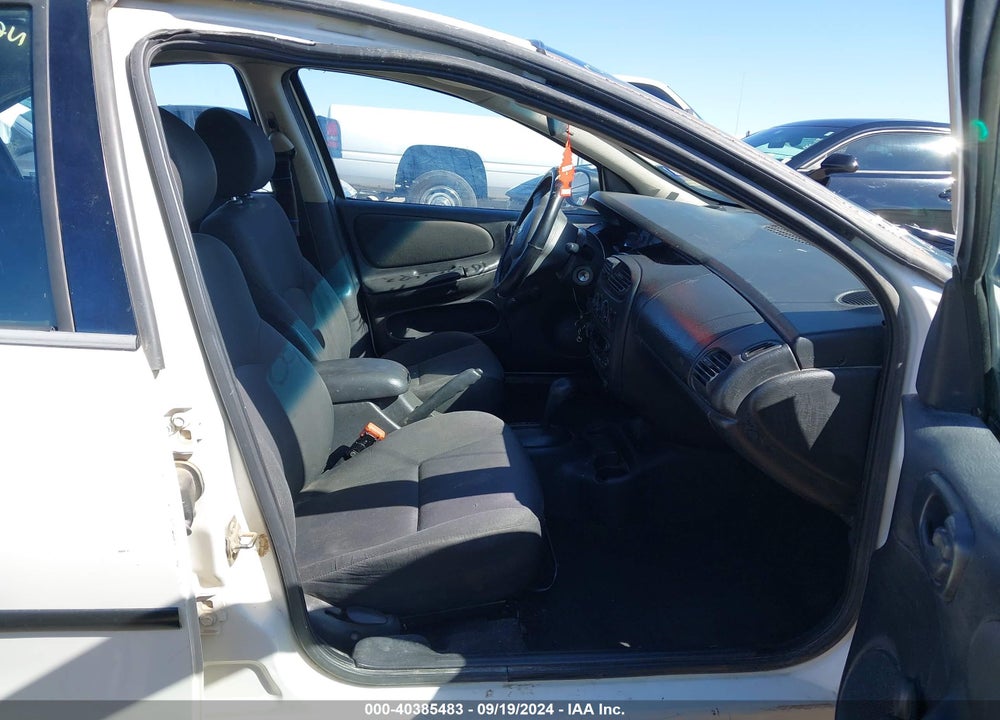 2005 DODGE NEON SE VIN: 1B3ES26C45D111813