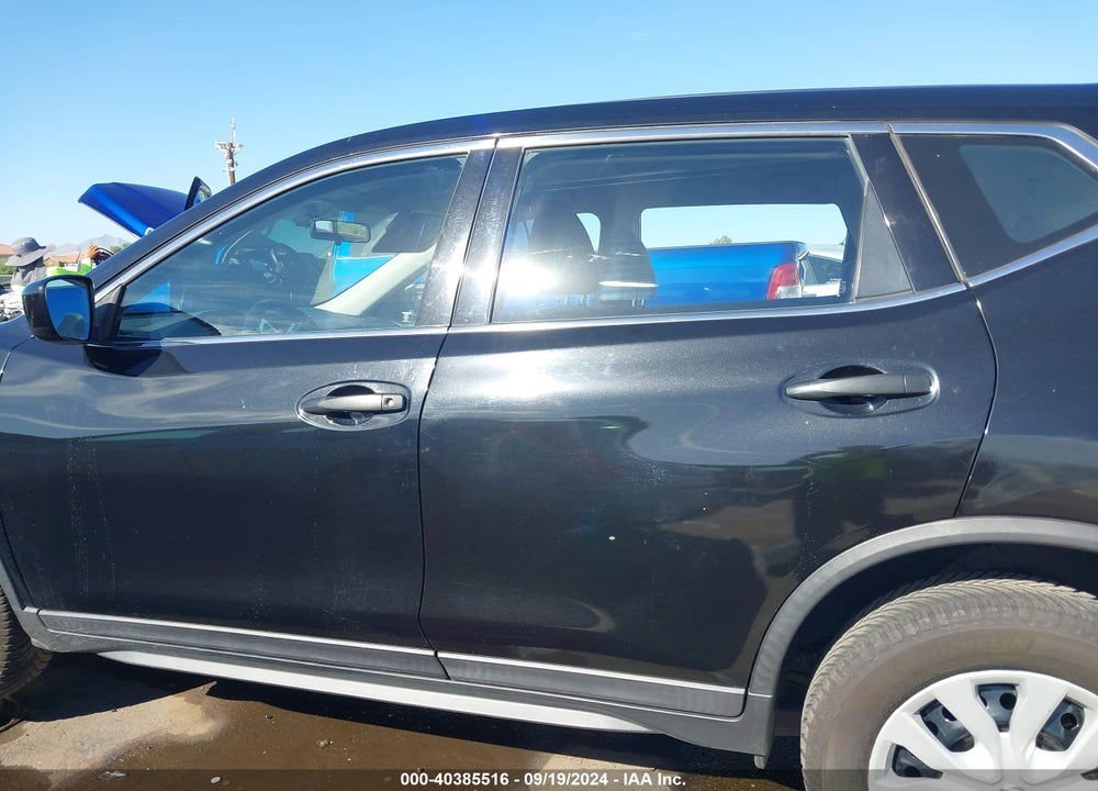 2017 NISSAN ROGUE S VIN: JN8AT2MT7HW143827