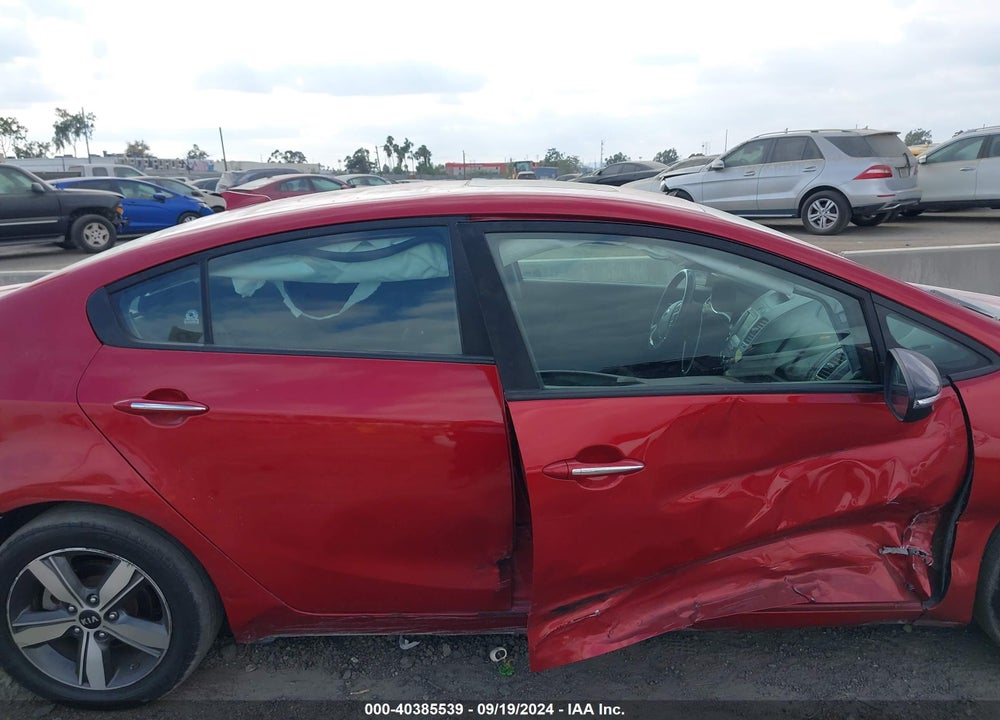 2018 KIA FORTE S VIN: 3KPFL4A70JE220557