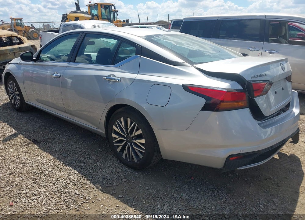 2024 NISSAN ALTIMA SV FWD VIN: 1N4BL4DV9RN370446