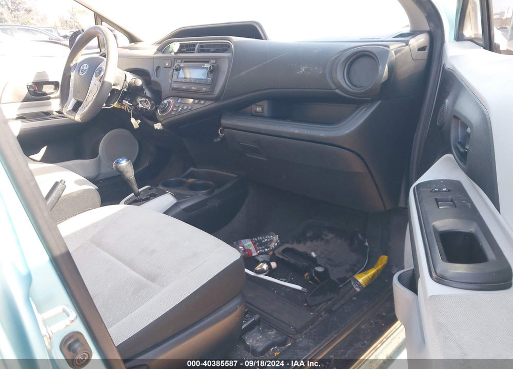 2013 TOYOTA PRIUS C ONE VIN: JTDKDTB30D1044280