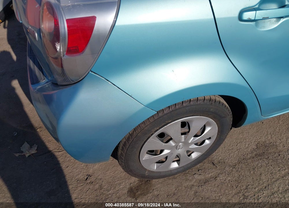 2013 TOYOTA PRIUS C ONE VIN: JTDKDTB30D1044280