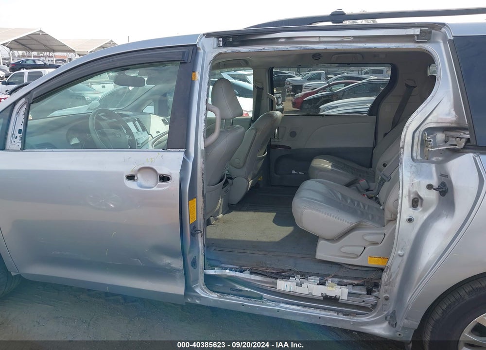 2011 TOYOTA SIENNA XLE V6 VIN: 5TDYK3DC4BS058633