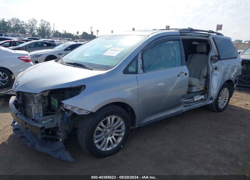 2011 TOYOTA SIENNA XLE V6 VIN: 5TDYK3DC4BS058633