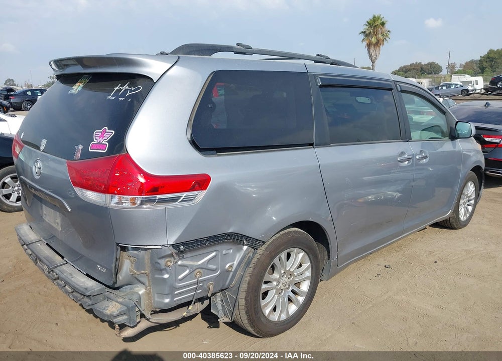 2011 TOYOTA SIENNA XLE V6 VIN: 5TDYK3DC4BS058633