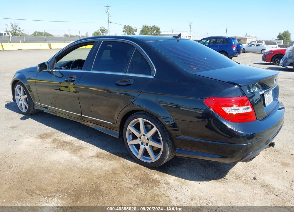 2014 MERCEDES-BENZ C 250 LUXURY/SPORT VIN: WDDGF4HB6EA953376