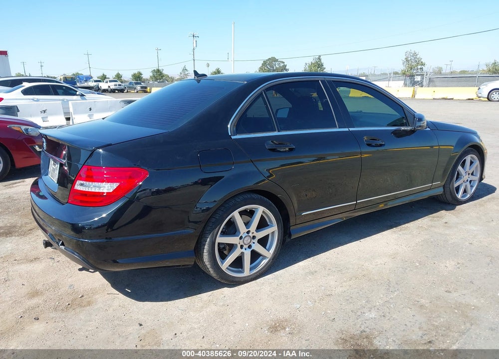 2014 MERCEDES-BENZ C 250 LUXURY/SPORT VIN: WDDGF4HB6EA953376