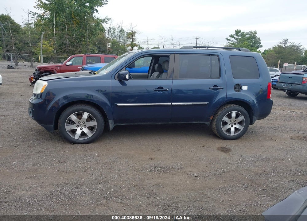 2012 HONDA PILOT TOURING VIN: 5FNYF4H94CB020852
