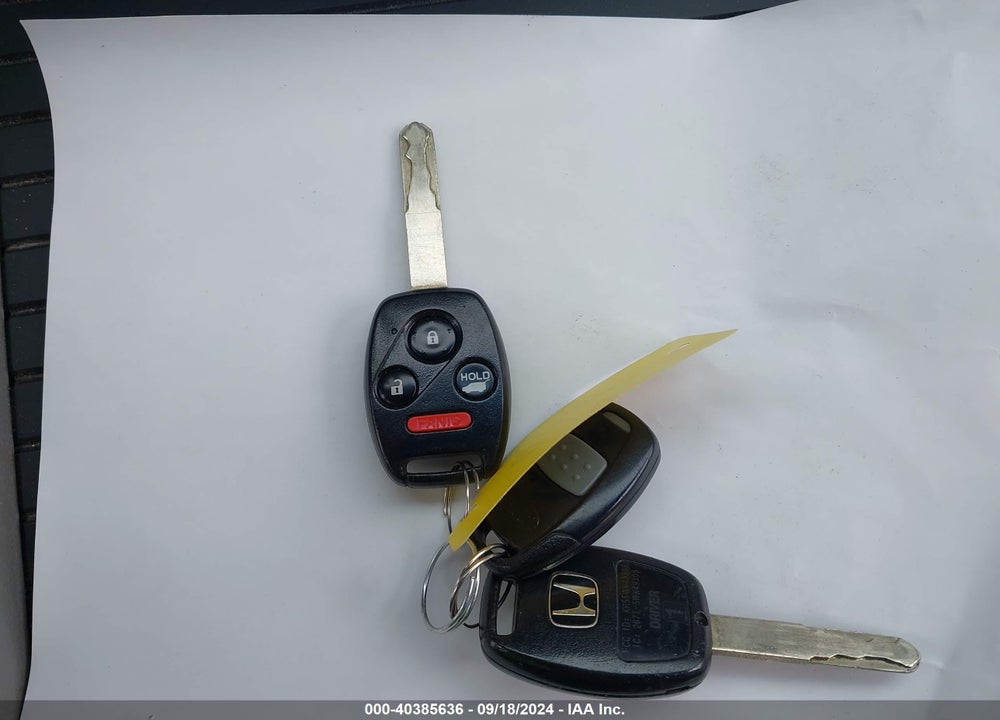 2012 HONDA PILOT TOURING VIN: 5FNYF4H94CB020852