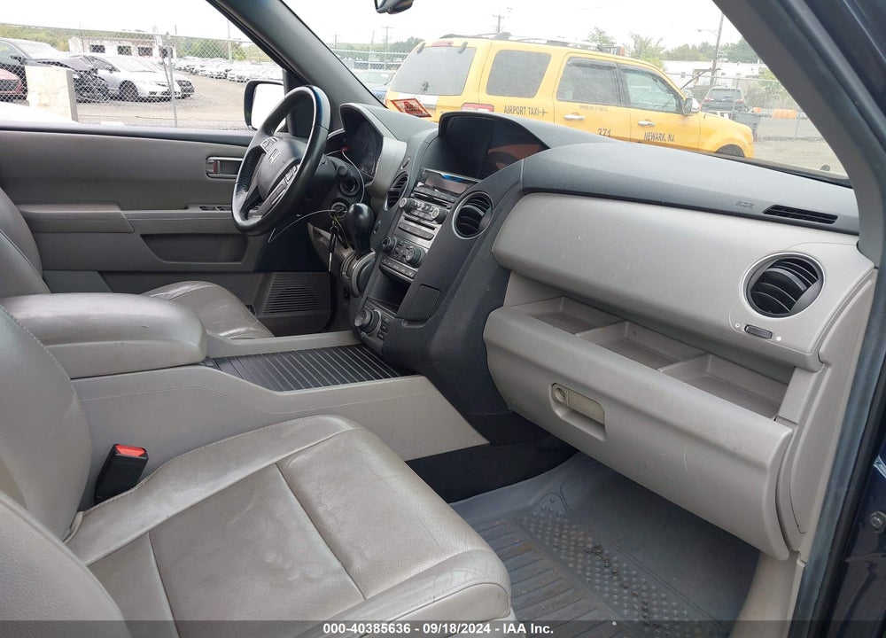 2012 HONDA PILOT TOURING VIN: 5FNYF4H94CB020852