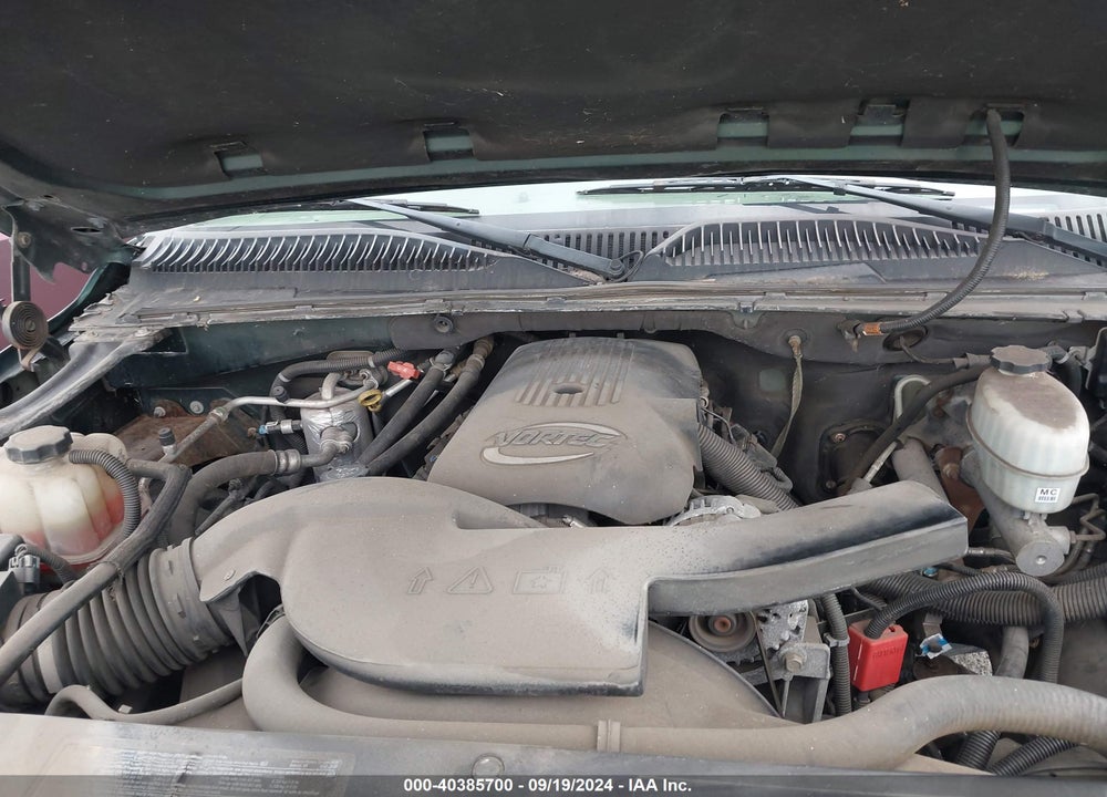 2004 CHEVROLET TAHOE LS VIN: 1GNEK13Z74J103617