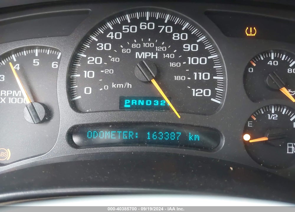 2004 CHEVROLET TAHOE LS VIN: 1GNEK13Z74J103617