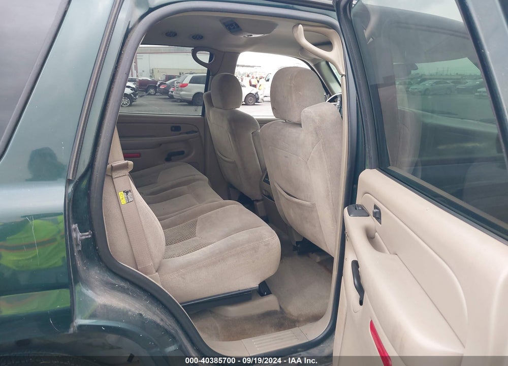 2004 CHEVROLET TAHOE LS VIN: 1GNEK13Z74J103617