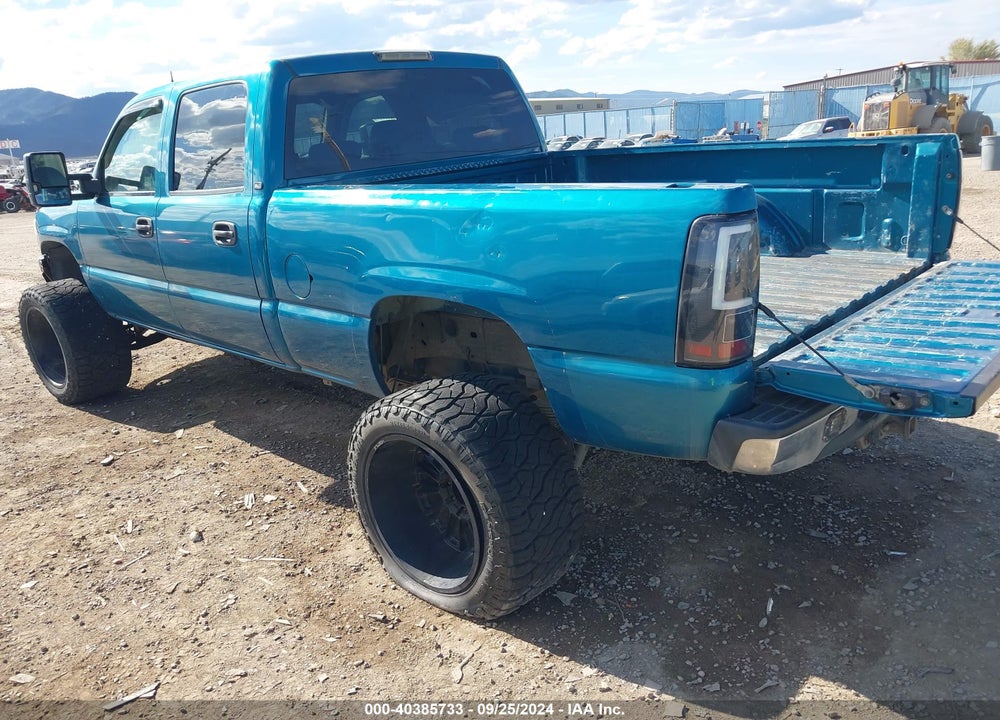2005 GMC SIERRA 2500HD SLT VIN: 1GTHK23U95F905560