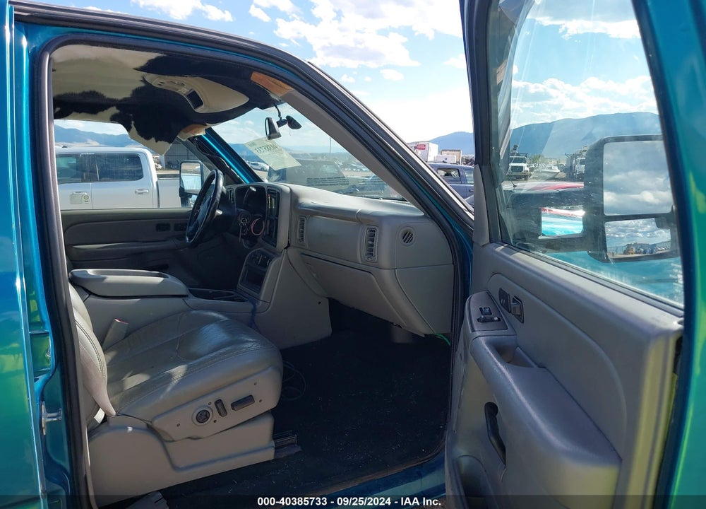 2005 GMC SIERRA 2500HD SLT VIN: 1GTHK23U95F905560
