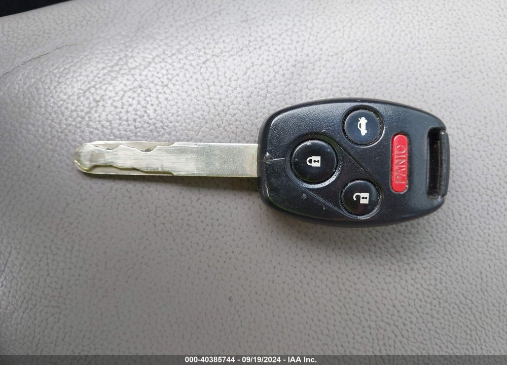2009 HONDA ACCORD 2.4 EX-L VIN: 1HGCP268X9A005653