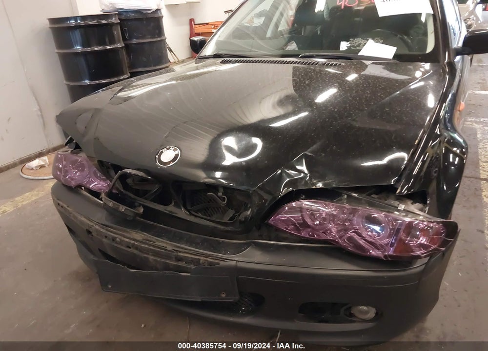 2005 BMW 325I VIN: WBAEV33495KX10188