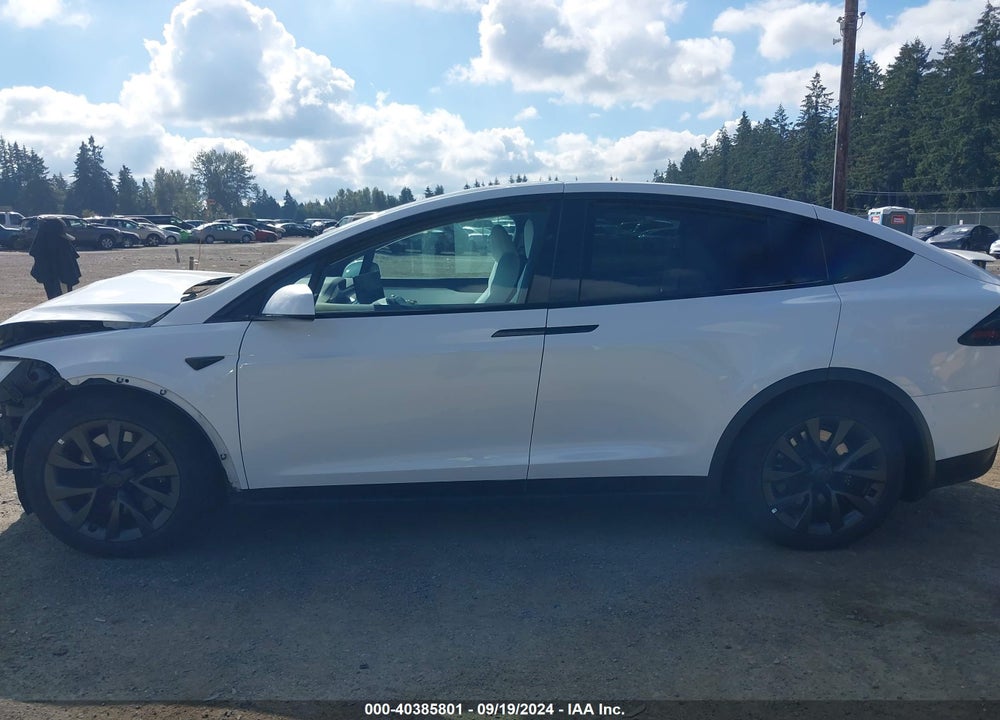 2023 TESLA MODEL X DUAL MOTOR ALL-WHEEL DRIVE/STANDARD RANGE VIN: 7SAXCDE5XPF371604