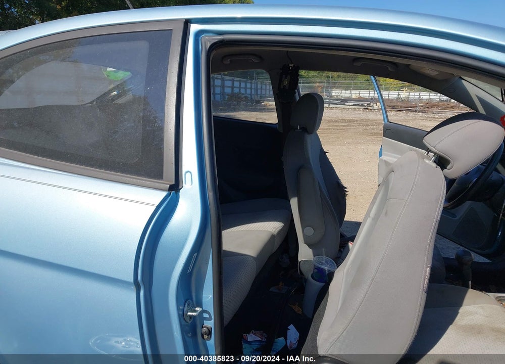 2009 HYUNDAI ACCENT GS VIN: KMHCM36C19U120220