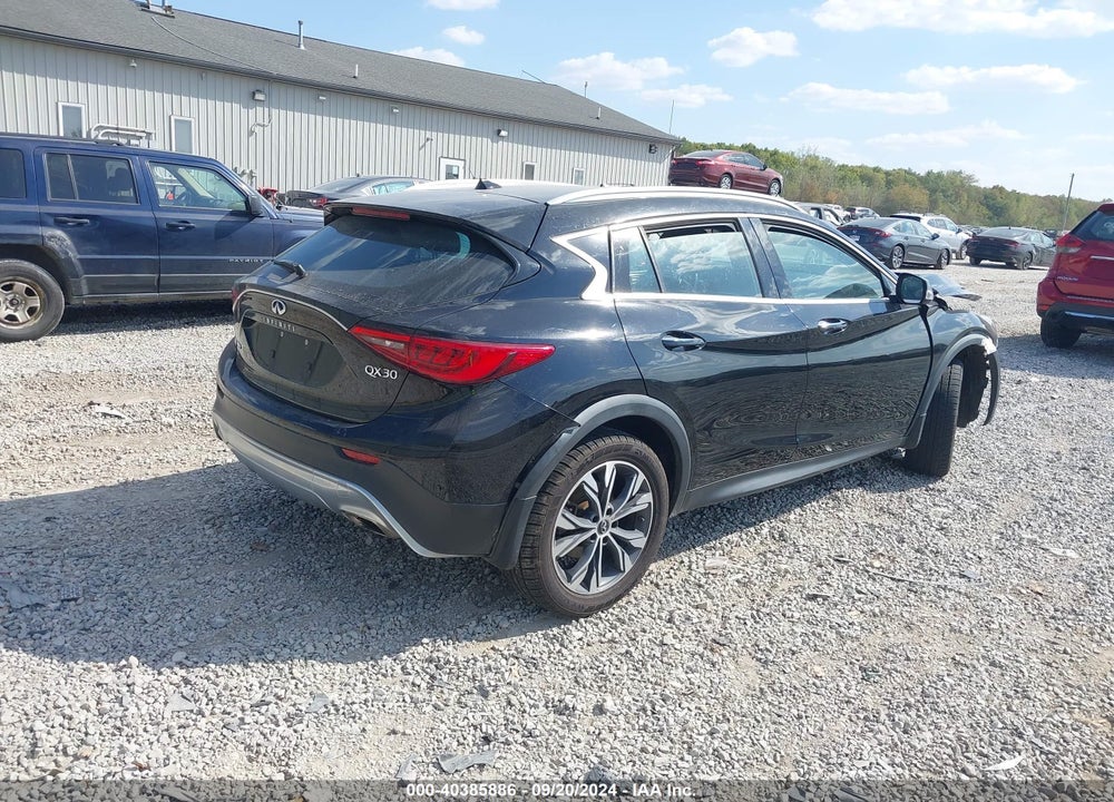 2018 INFINITI QX30 PREMIUM VIN: SJKCH5CR4JA049062