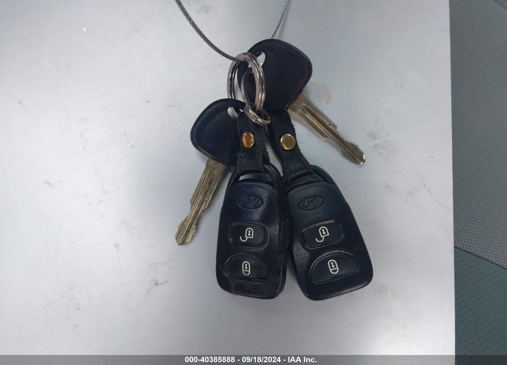 2012 HYUNDAI SANTA FE GLS VIN: 5XYZGDAB9CG163268