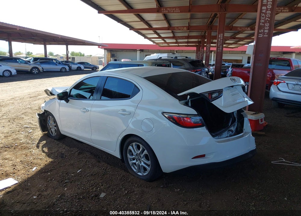 2018 TOYOTA YARIS IA VIN: 3MYDLBYV2JY316402