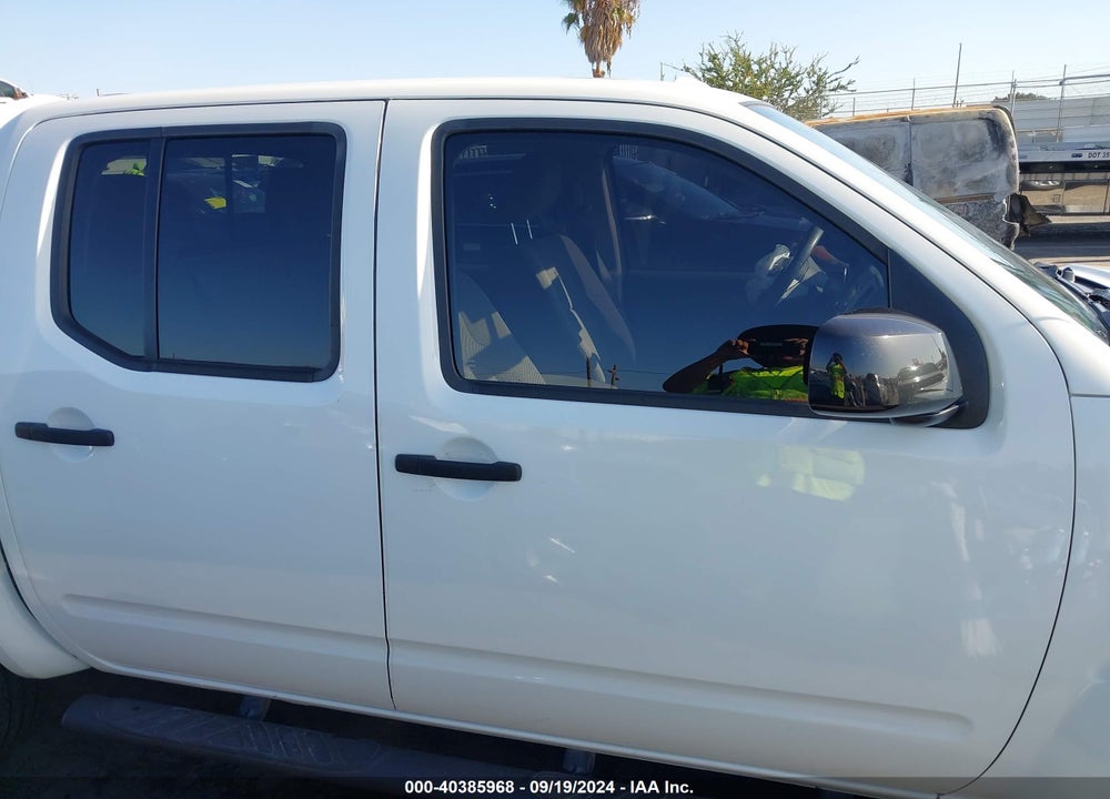 2018 NISSAN FRONTIER SV VIN: 1N6AD0ER4JN747022
