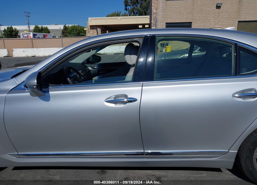 2014 LEXUS LS 460 VIN: JTHBL5EF7E5129629