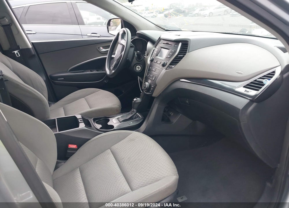 2016 HYUNDAI SANTA FE SE VIN: KM8SMDHF3GU155380