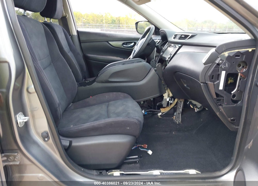 2016 NISSAN ROGUE SV VIN: JN8AT2MT3GW012537