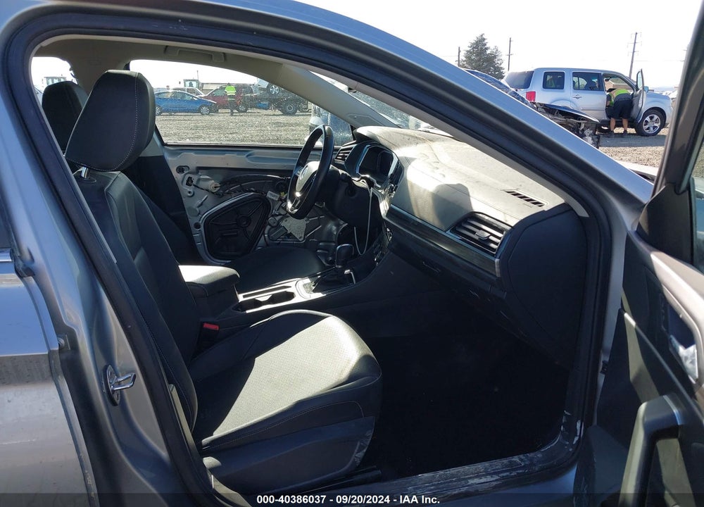 2019 VOLKSWAGEN JETTA 1.4T SEL VIN: 3VWE57BU9KM198896