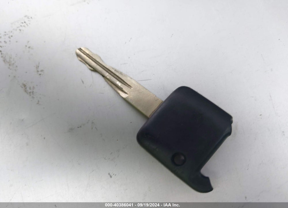 2009 NISSAN VERSA 1.8S VIN: 3N1BC13E59L499829