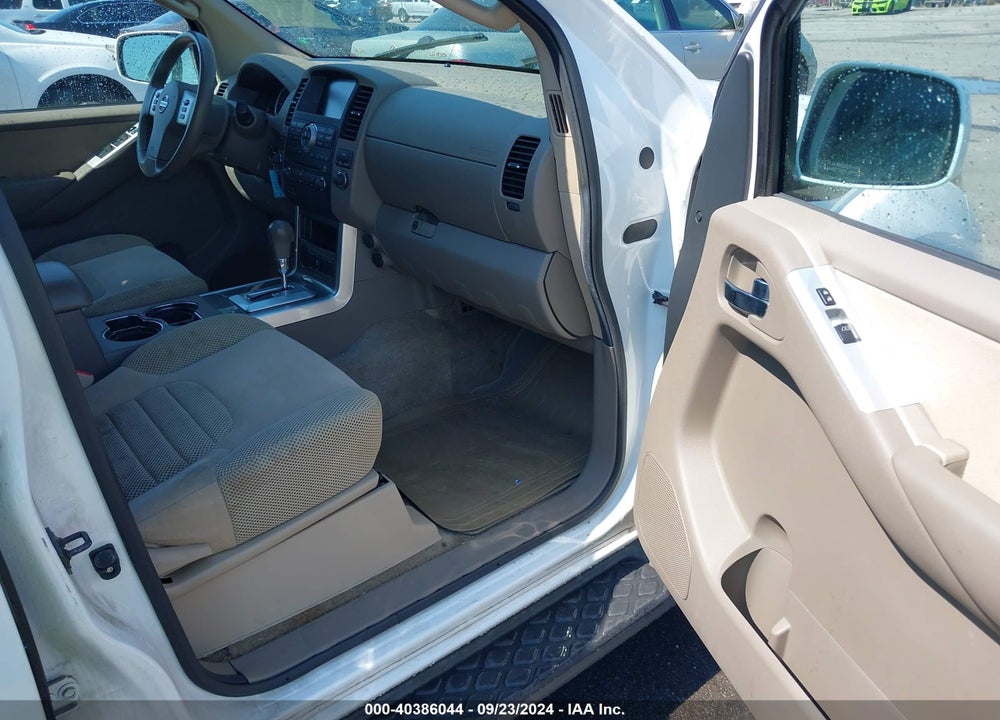 2012 NISSAN PATHFINDER SV VIN: 5N1AR1NN8CC604561