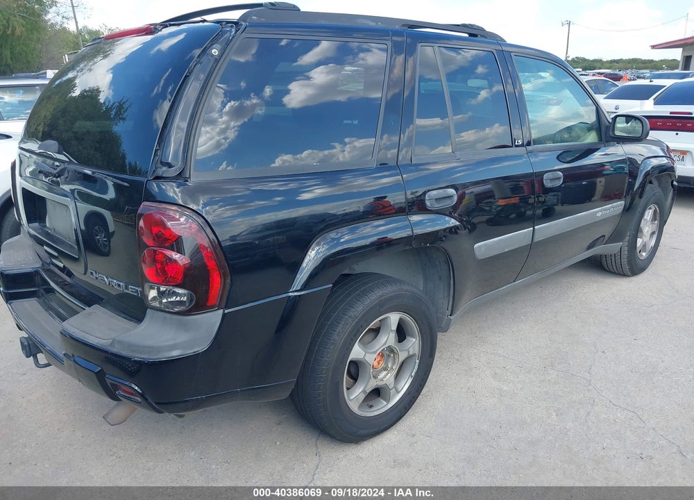 2004 CHEVROLET TRAILBLAZER LS VIN: 1GNDS13SX42149063