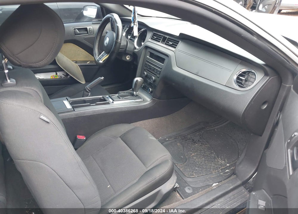 2014 FORD MUSTANG V6 VIN: 1ZVBP8AM7E5269351