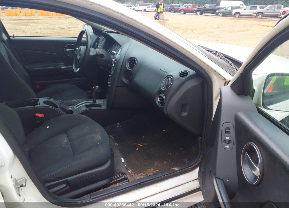 2008 PONTIAC GRAND PRIX VIN: 2G2WP552981141635